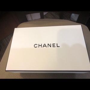 Chanel gift box